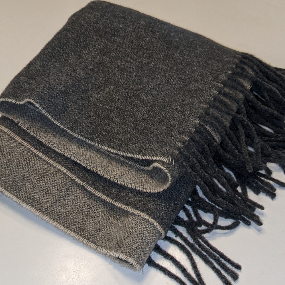 Italian Woolen Treasures Grey Wool Scarf